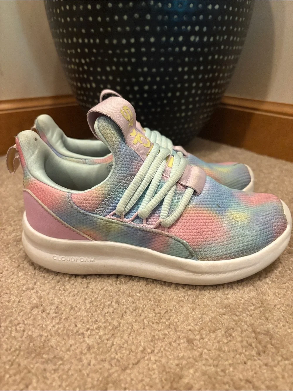 Girls Adidas cloudfoam slip on sneakers - Picture 3 of 7